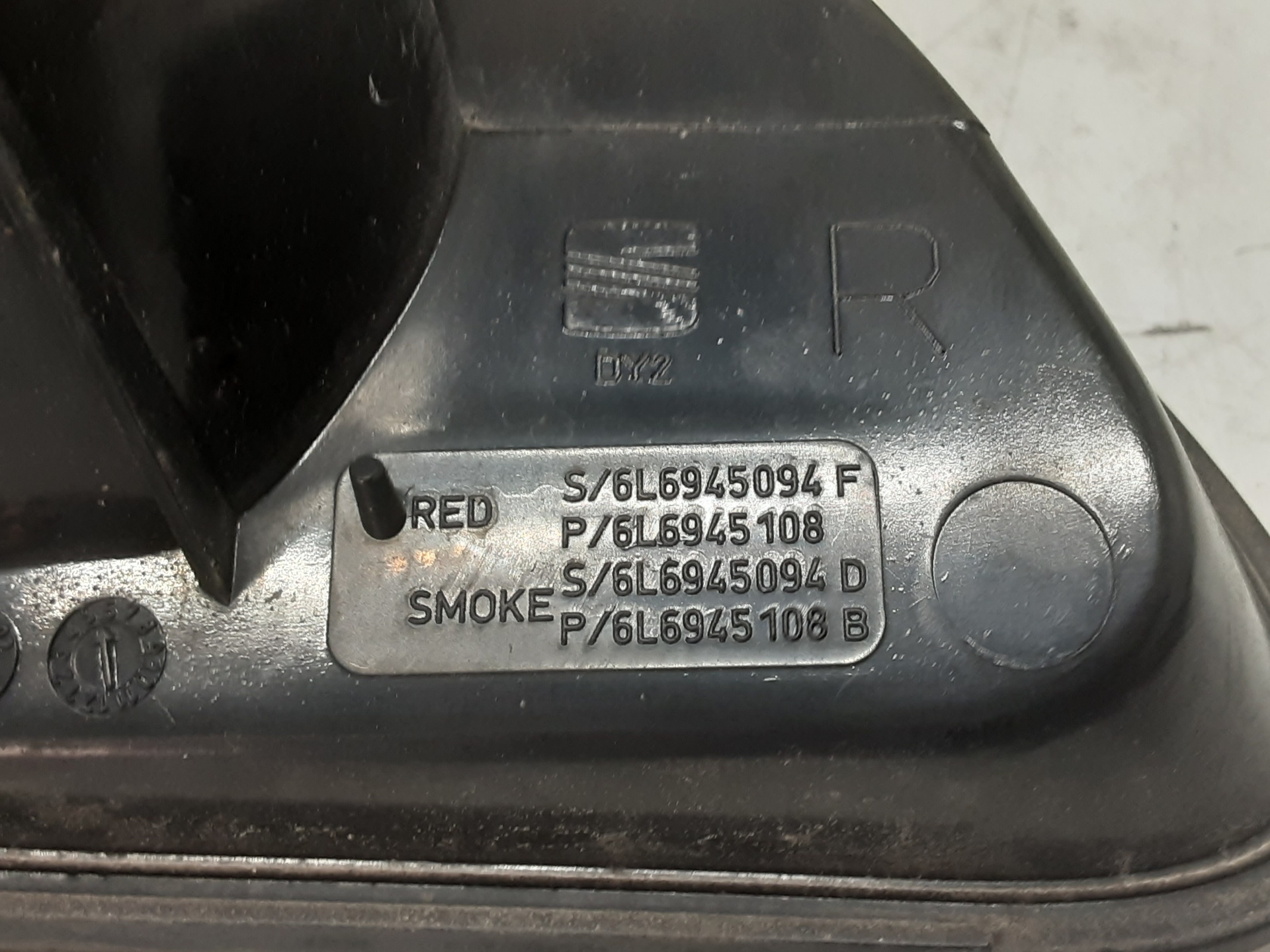 PILOTO TRASERO DERECHO - SEAT IBIZA (2002-2009) - Imagen 3